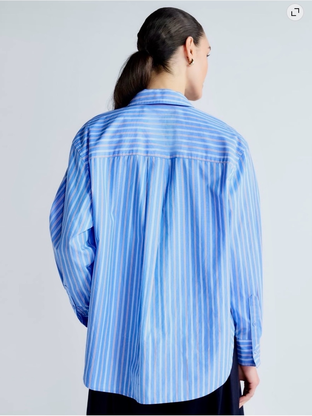 Women’s Relaxed Button - Picture 3 of 5